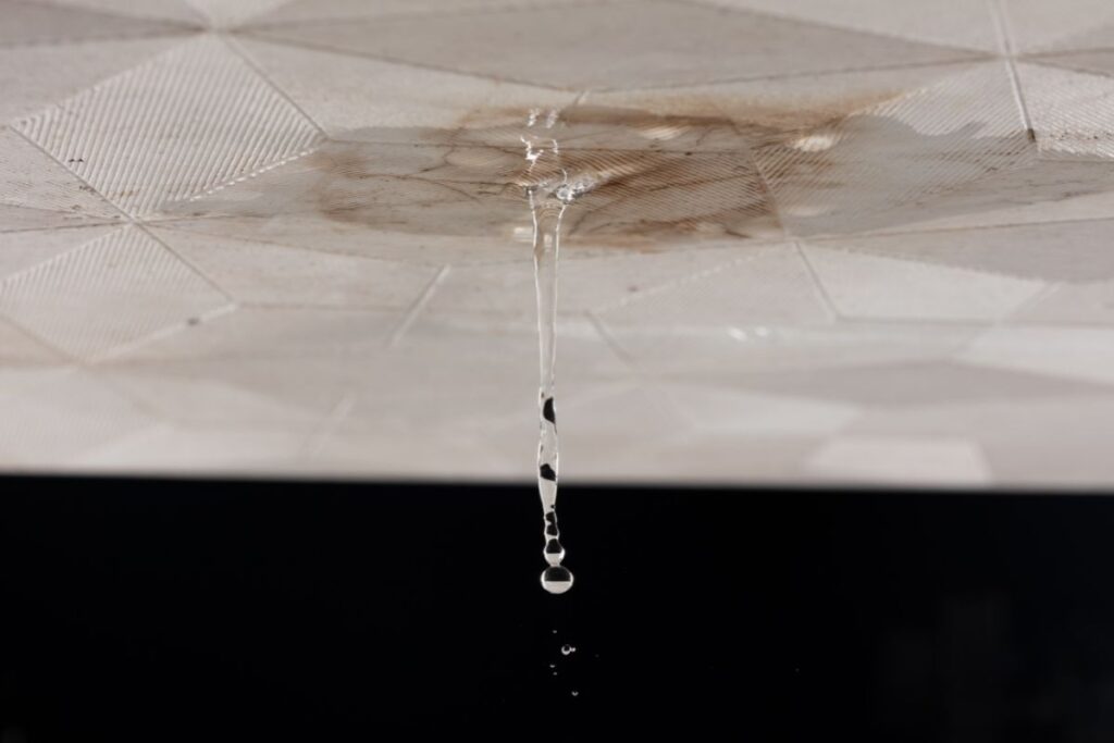 How to detect a hidden water leak in your home?