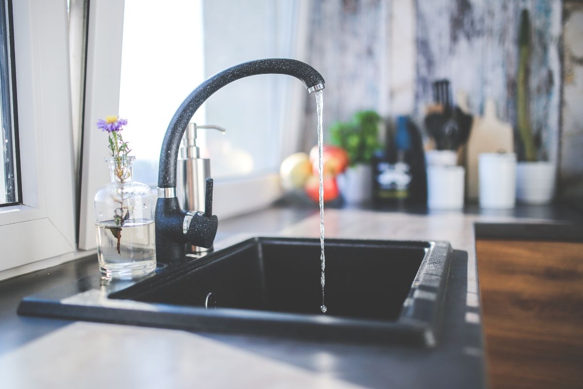 How to modernise the plumbing in an old house?