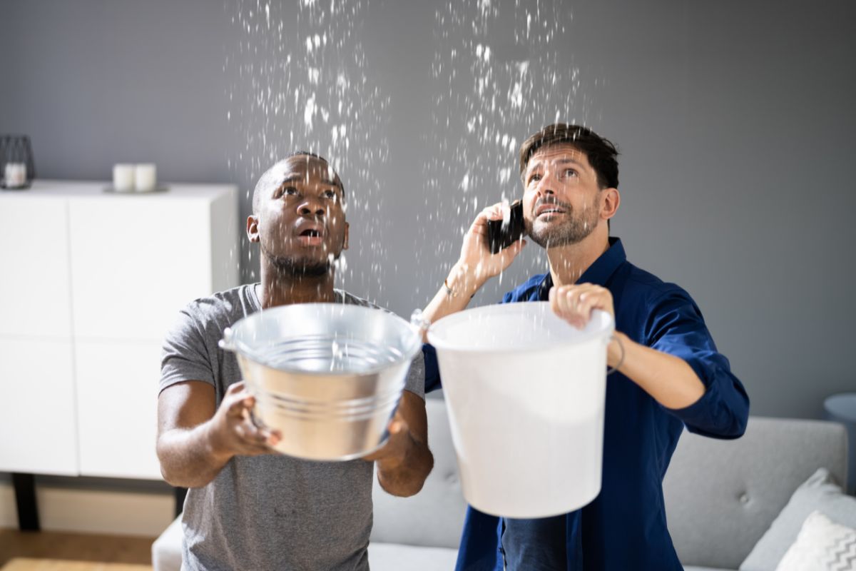 How to avoid water leaks during your vacation?
